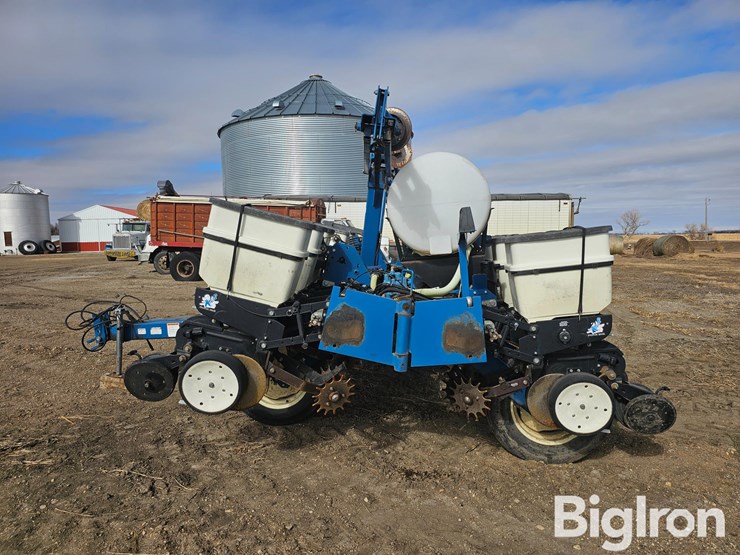 2007-kinze-3200-image-8