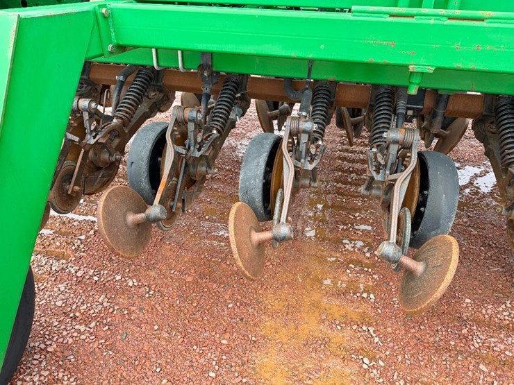 john-deere-1560-image-33