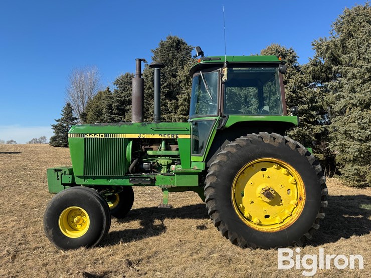 1979-john-deere-4440-image-8