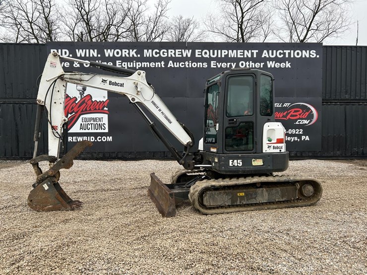 bobcat-e45-image-1