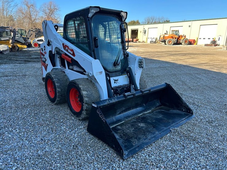 2022-bobcat-s590-image-6