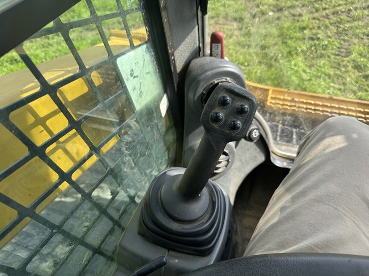 caterpillar-289d-image-10