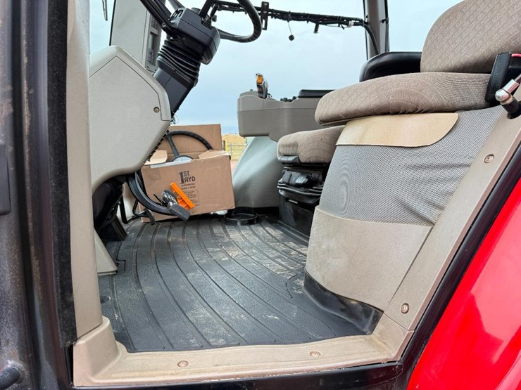 case-ih-mx240-image-52