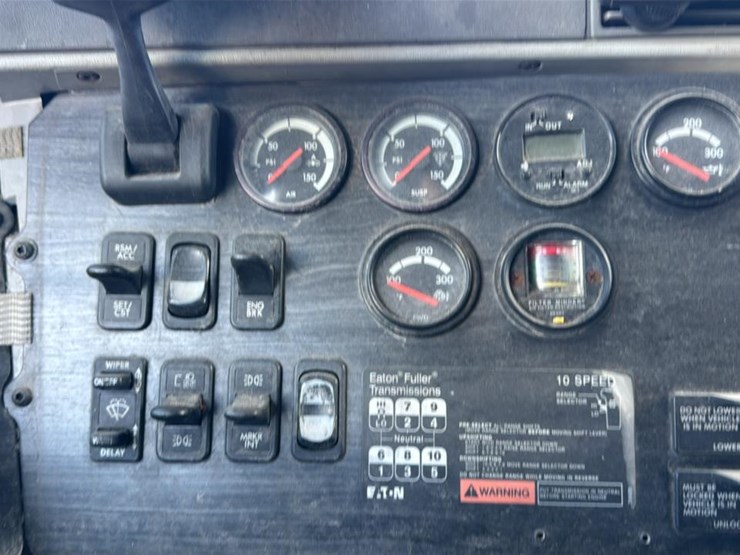 2006-caterpillar-c11-image-40