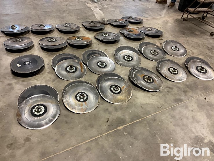 john-deere-24-image-6