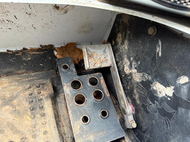 bobcat-t650-image-42