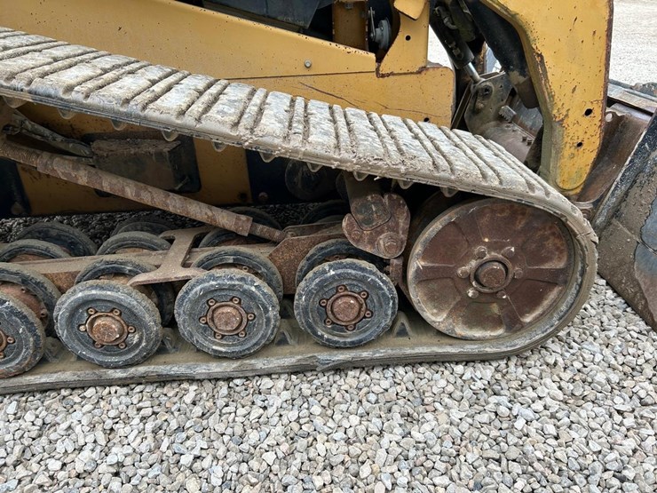 caterpillar-277c-image-14