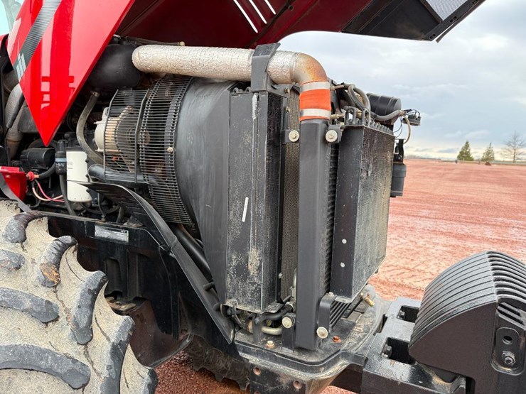 case-ih-mx240-image-37