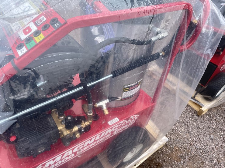 #4300-•-unused-hot-water-pressure-washer-image-19