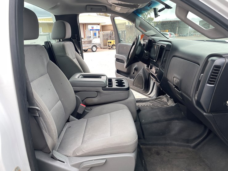 2015-chevrolet-silverado-2500-image-67