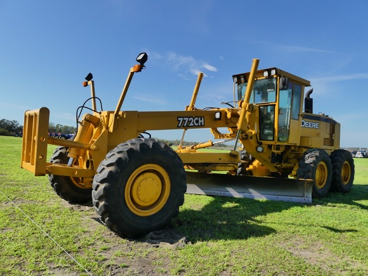 deere-772ch-image-2