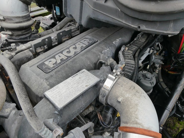 2015-kenworth-t680-image-18