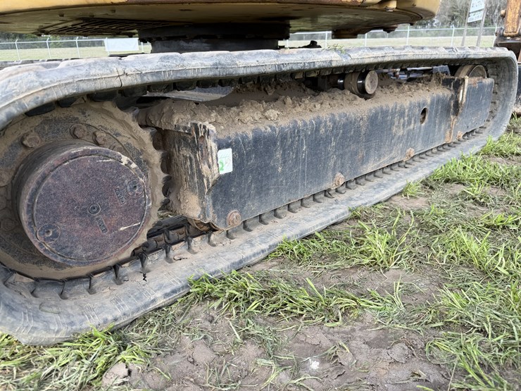 2021-caterpillar-303-image-11