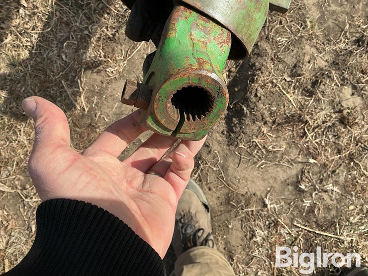 john-deere-27-image-10