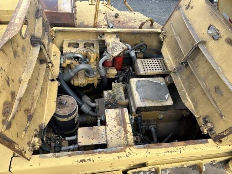 2007-caterpillar-ad55-image-38