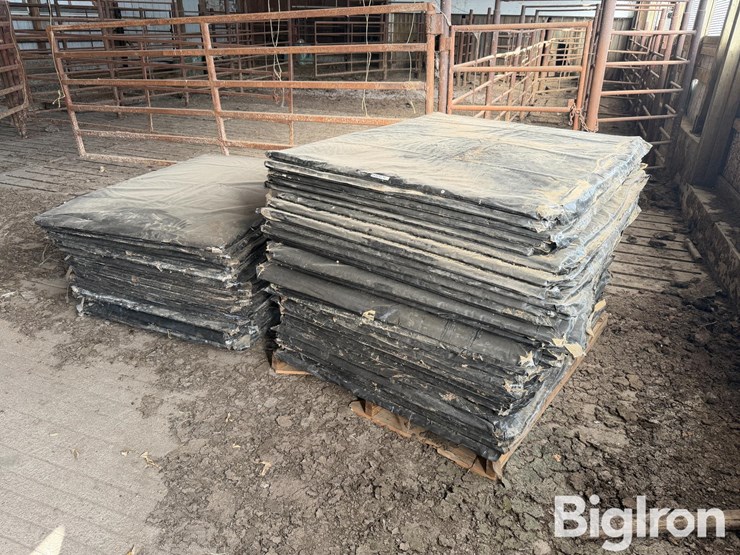 dairy-barn-foam-mats-image-1