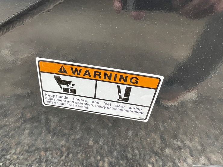 #4328-•-unused-2026-wolverine-skid-steer-track-duty-bucket-attachments-image-5