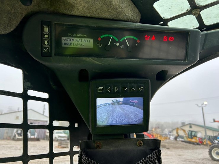 2019-deere-317g-image-22