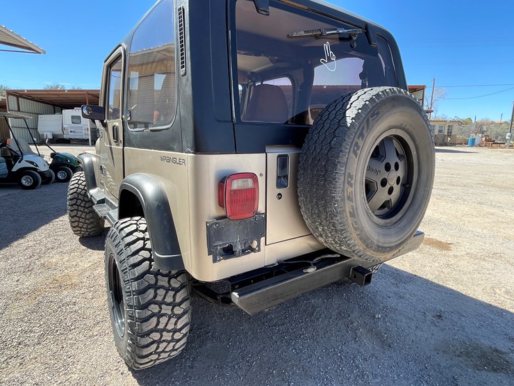 1993-jeep-wrangler-image-57