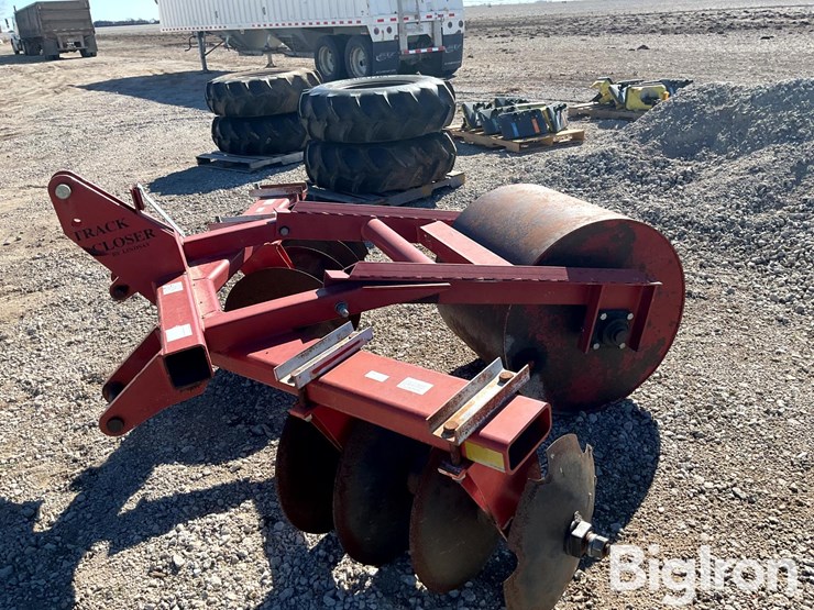 lindsay-track-closer-image-9