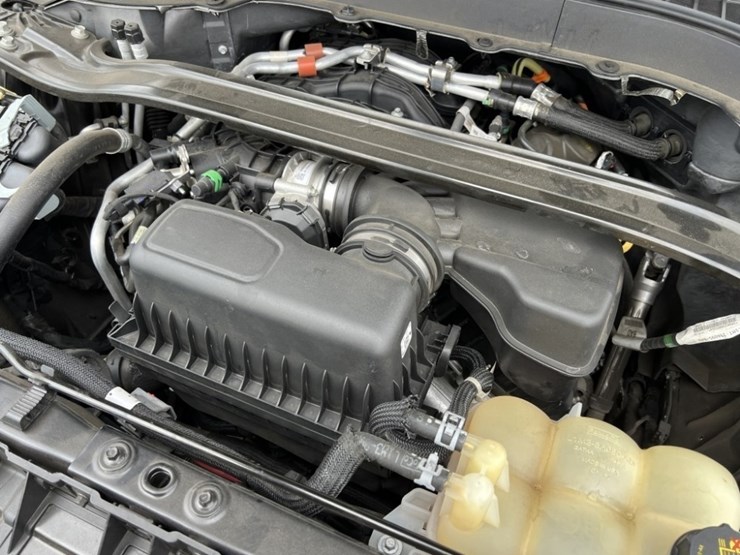 2020-ford-explorer-image-10