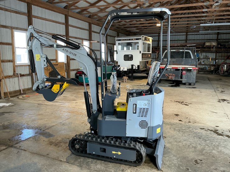 #1211-•-ats-d12r-mini-excavator-image-3