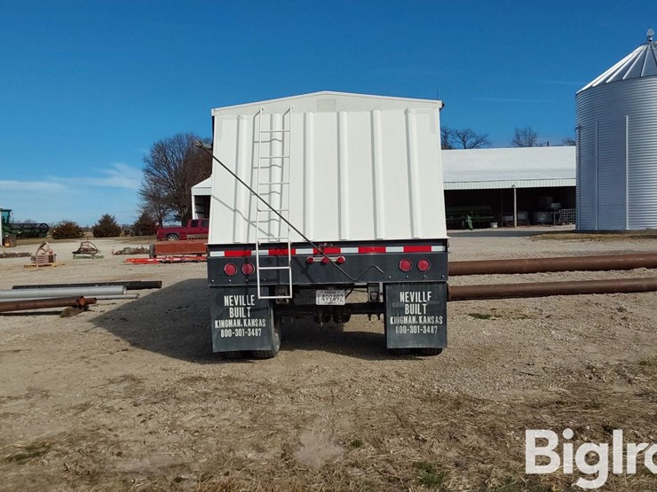 1998-neville-trailer-image-6