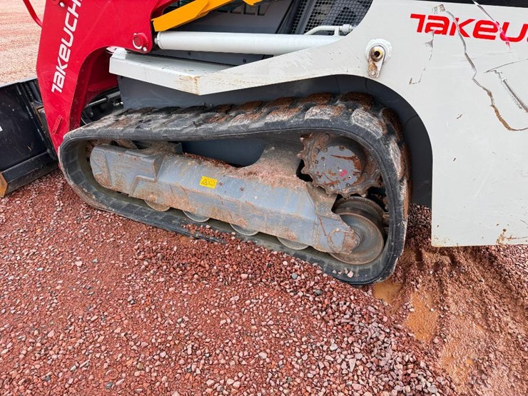 takeuchi-tl8r-image-8