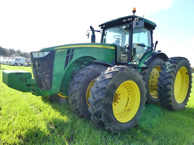 john-deere-8345r-image-2