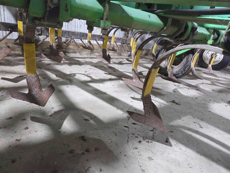 18'-deutz-allis-1250-field-cultivator-w/-remlinger-single-bar-diagonal-spike-harrow-image-26