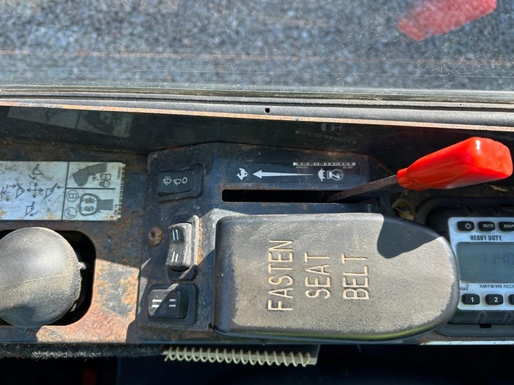 2020-bobcat-l23-image-26