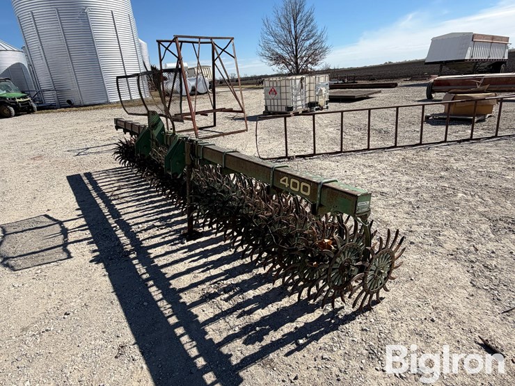 john-deere-400-image-5