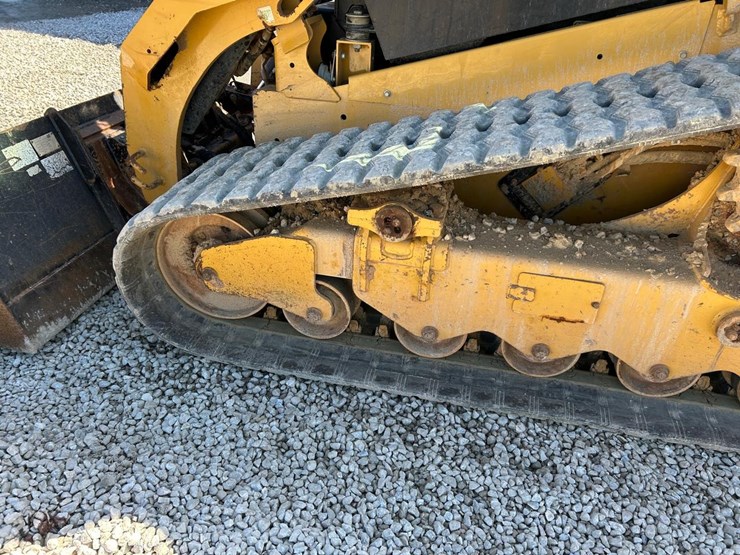 2022-caterpillar-299d3xps-skid-steer-loader-image-18