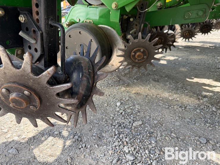 john-deere-1760-image-10