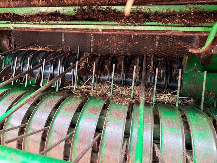 2020-john-deere-450m-image-28