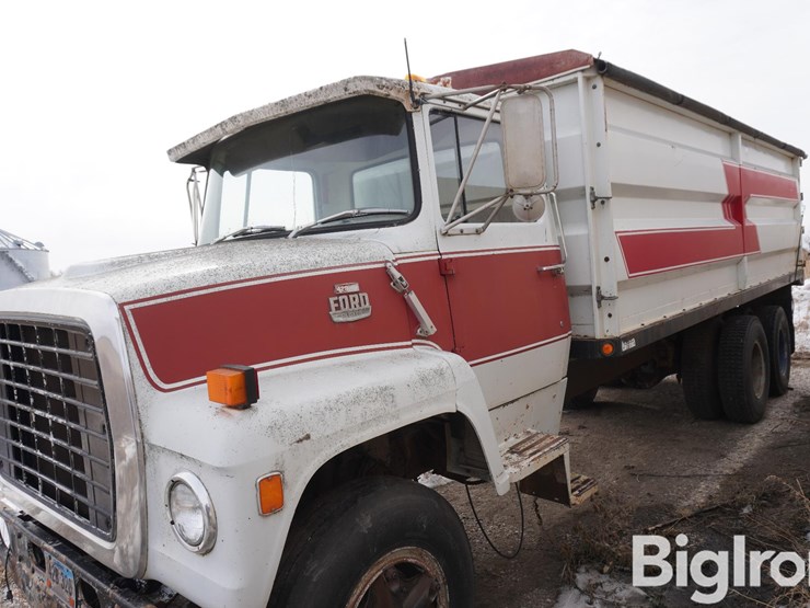 1982-ford-ln800-image-9