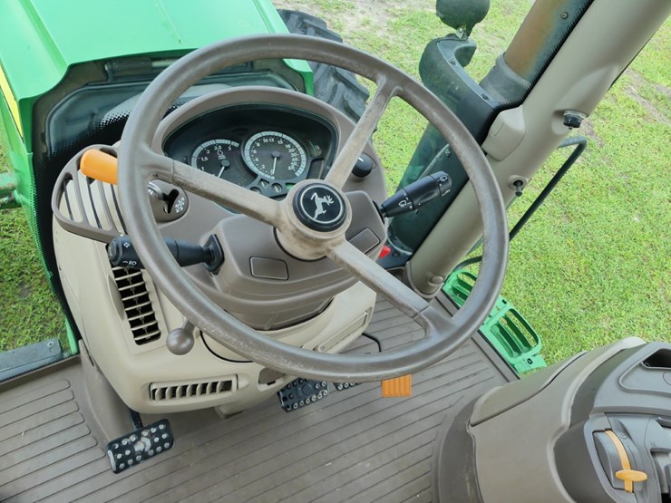john-deere-6155r-image-12