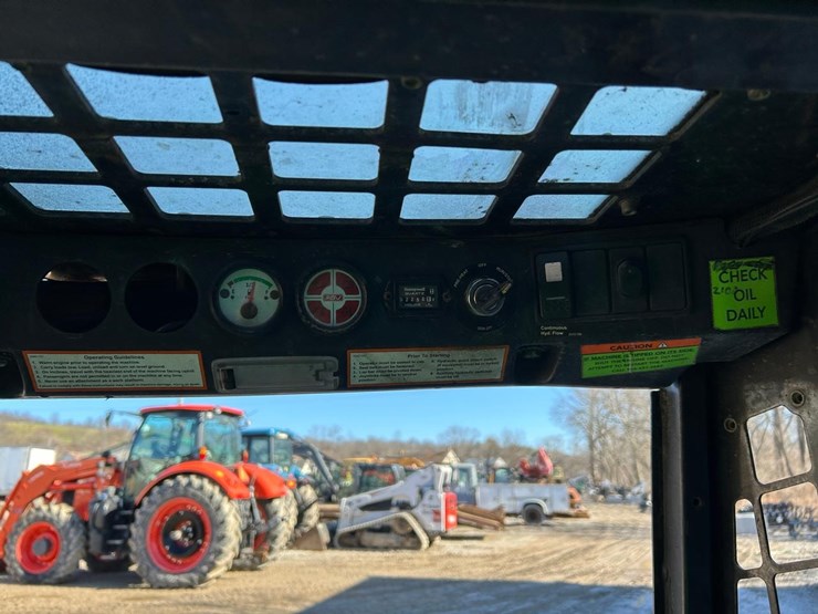 terex-ro70t-skid-steer-loader-image-22