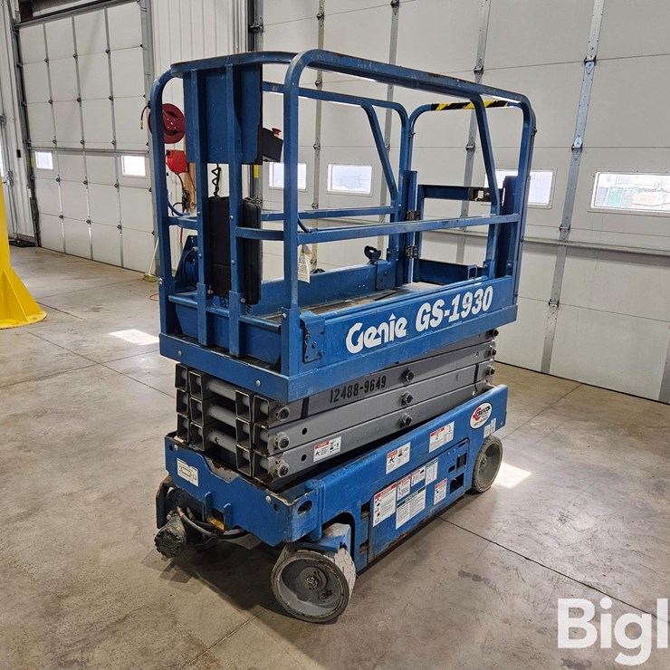 2016 GENIE GS1930