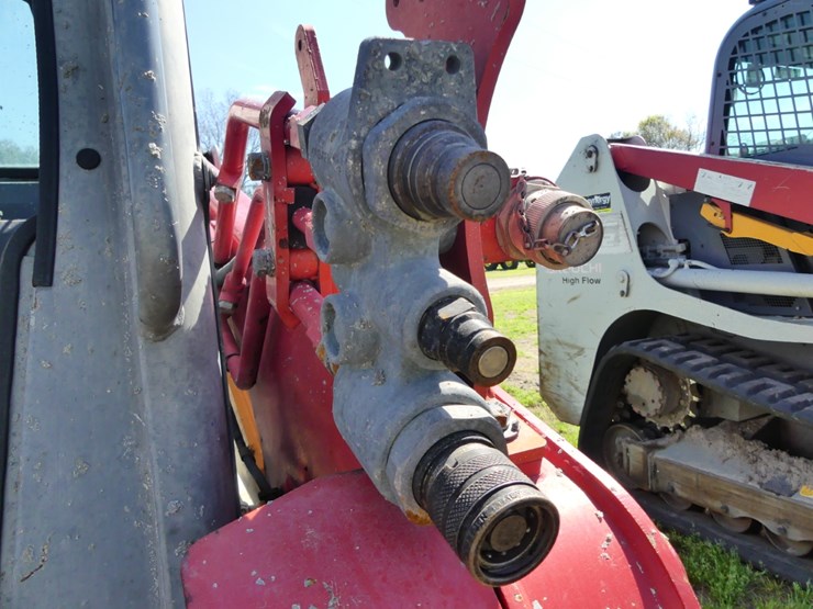 2020-takeuchi-tl8r2-image-9