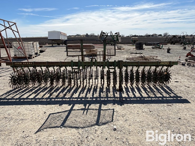john-deere-400-image-6