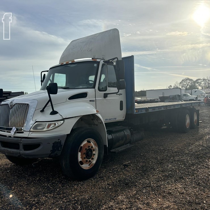 2009 INTERNATIONAL DURASTAR 4400