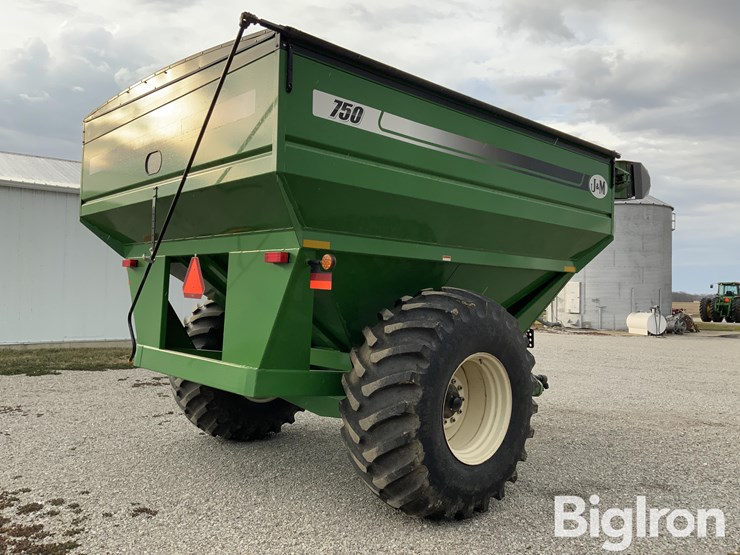 2012-j&m-750-16-image-5