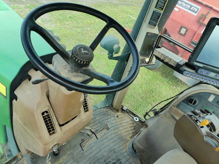 john-deere-8330-image-12