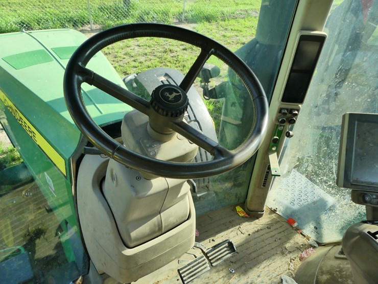 john-deere-8320r-image-15