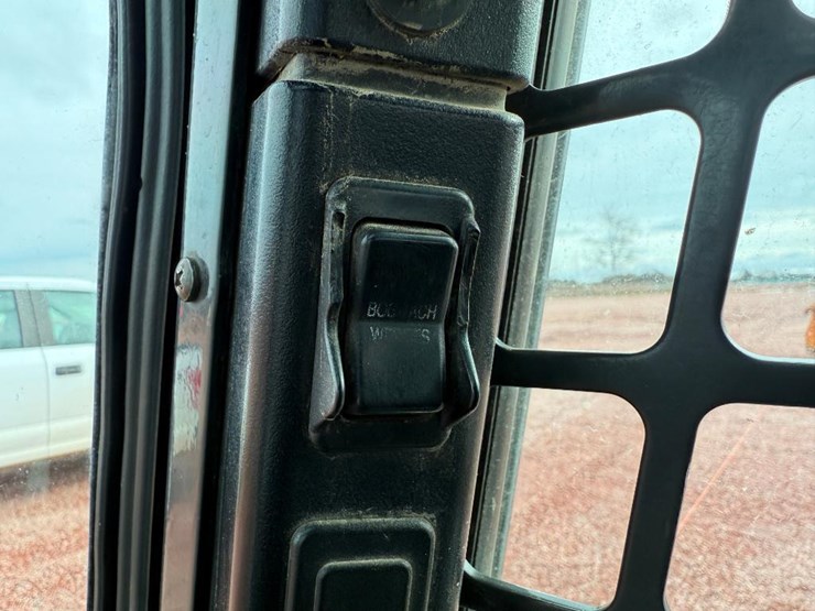 bobcat-s650-image-32