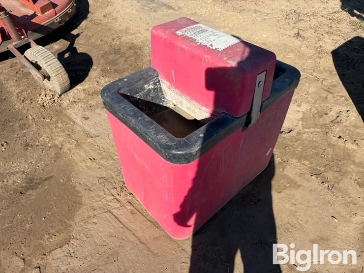 behlen-ahw-100-livestock-waterer-image-7