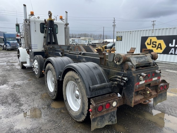 1996-peterbilt-378-image-6