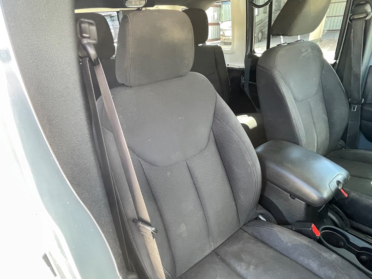 2014-jeep-wrangler-image-71