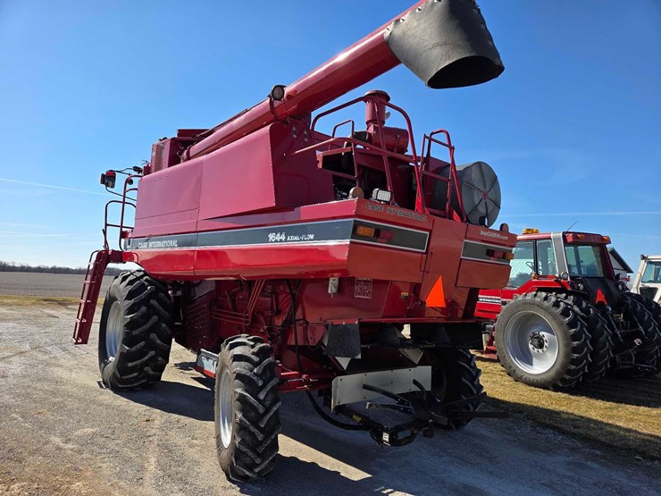 case-ih-1644-image-50